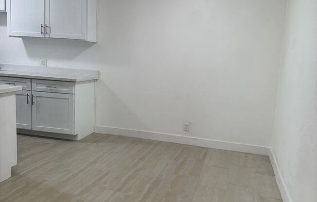 1 bed, 1 bath, $2,195, Unit 4