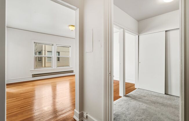 Studio, 1 bath, 425 sqft, $1,595, Unit 420