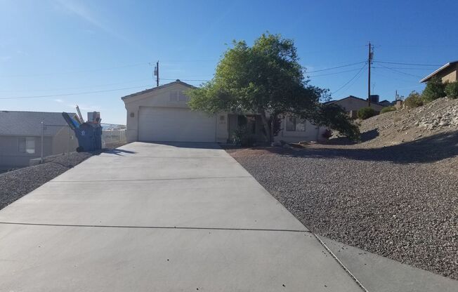 3 beds, 2 baths, $1,700