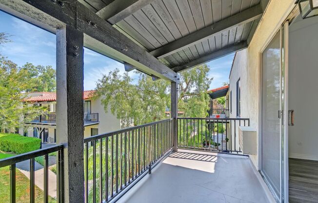 2 beds, 1 bath, 935 sqft, $2,600, Unit 30