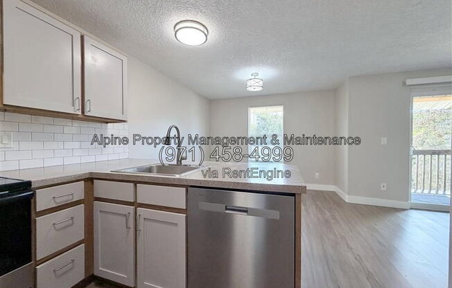 2 beds, 2 baths, 1,100 sqft, $1,550, Unit 5