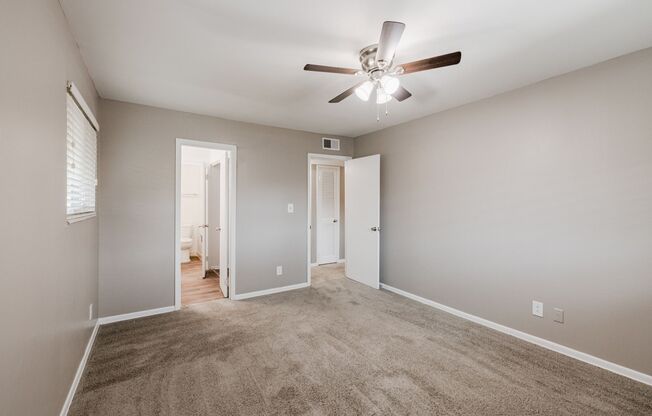 2 beds, 1 bath, 987 sqft, $1,399, Unit 2288-02