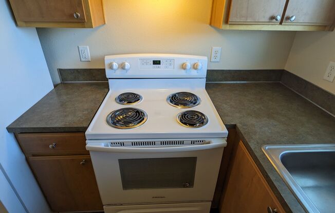 2 beds, 2 baths, 994 sqft, $1,295, Unit D302