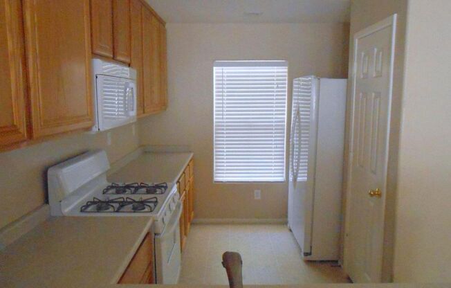 Cute House in the North in Gated Community