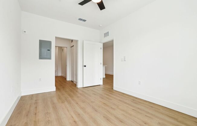 1 bed, 1 bath, 679 sqft, $1,595, Unit 301