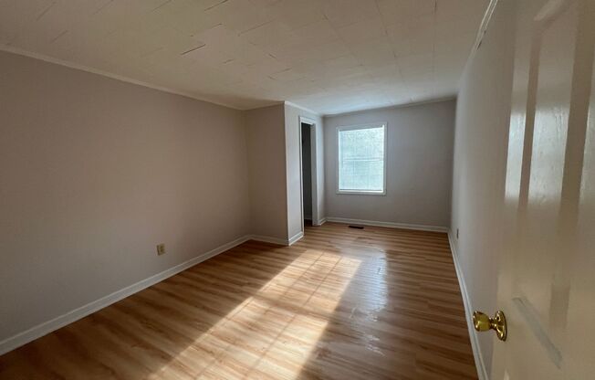 171 INDIANA AVE l 3 BED, 2 BATH + LARGE BONUS ROOM