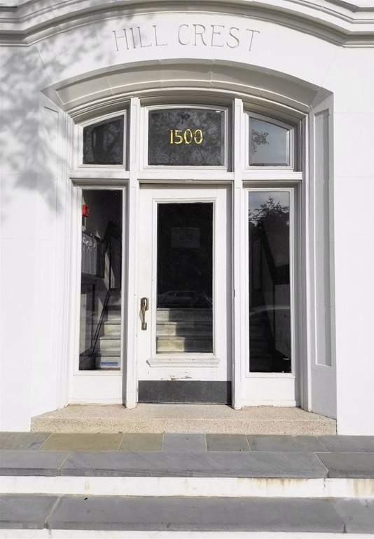 1500 Commonwealth Ave
