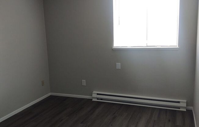 2 beds, 1 bath, $1,699