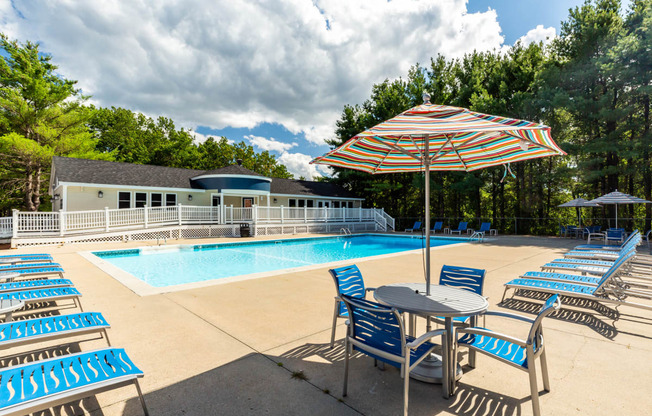 Poolside Dining Tables at Heritage at the River, Manchester, New Hampshire