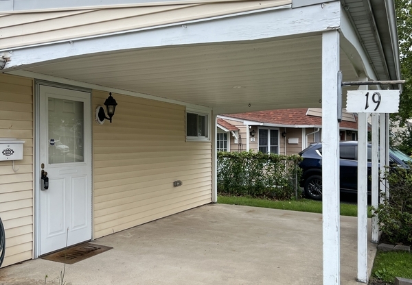 19 NOBLEWOOD LN