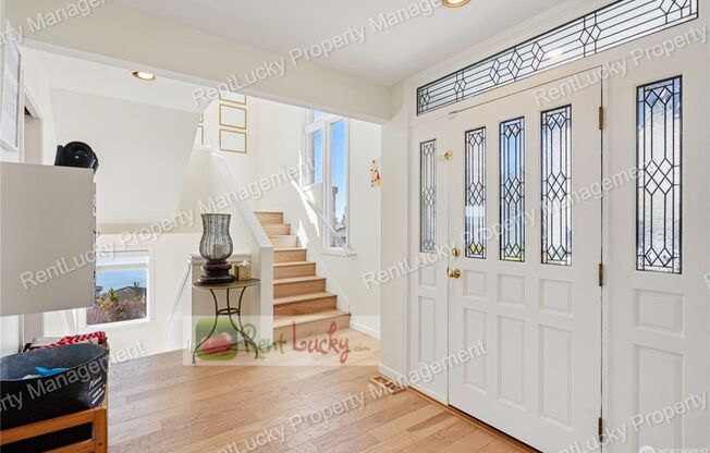 STUNNING VIEWS!! HUGE 5-Bedroom Home w/Separate MIL Cottage in Brown's Point!!