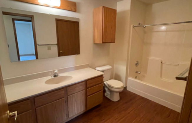 2 beds, 1 bath, 1,000 sqft, $1,025, Unit TE218X-217