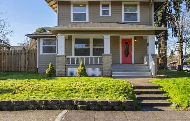 5 Bedroom Home Corner Lot in N Portland
