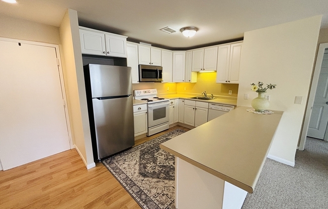 1 CAREY CIR