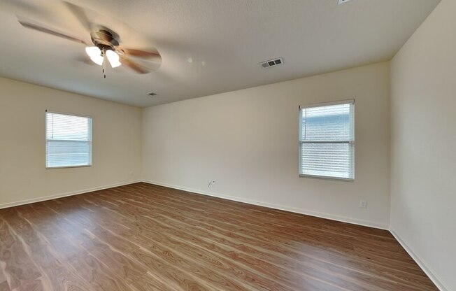 409 GLN MDW DR
