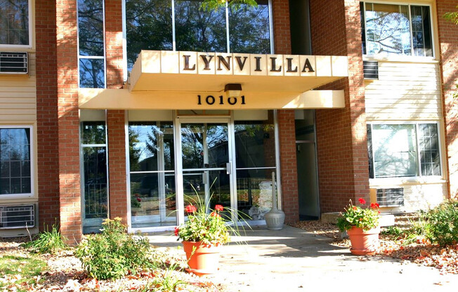 Lyn Villa Apartments