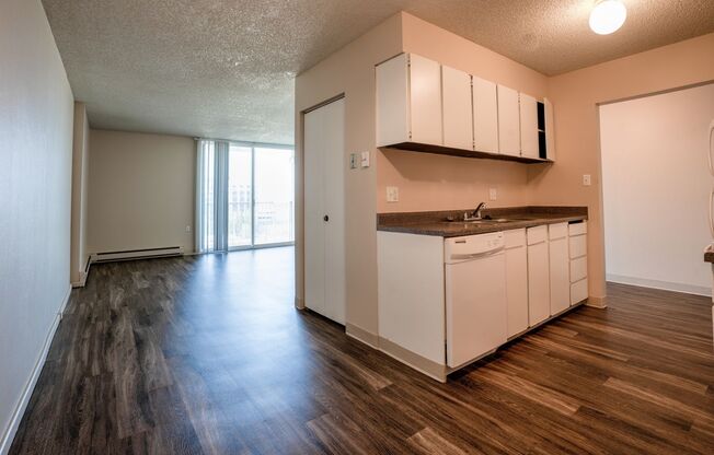 2 beds, 1 bath, 952 sqft, $1,395