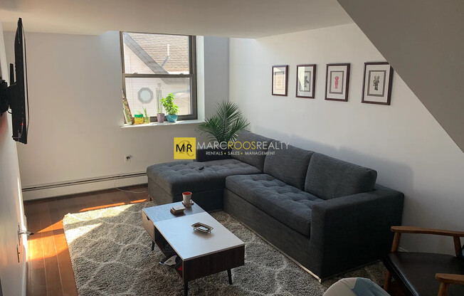 12 LOCUST ST