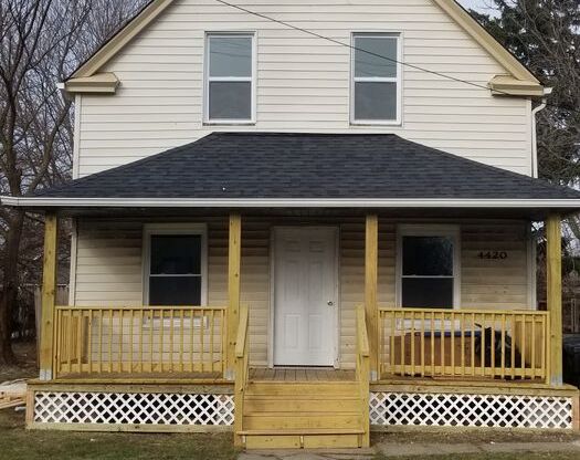 3 beds, 1 bath, $1,400