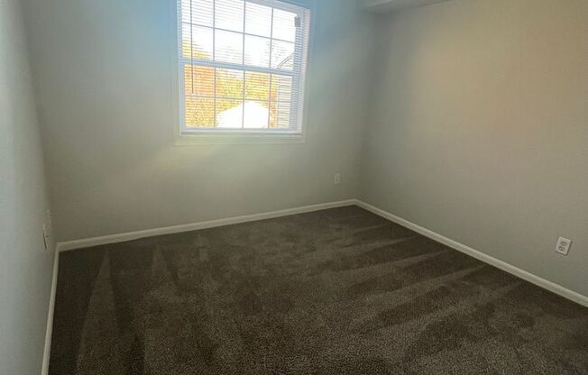 2 beds, 1 bath, 775 sqft, $880, Unit 366L