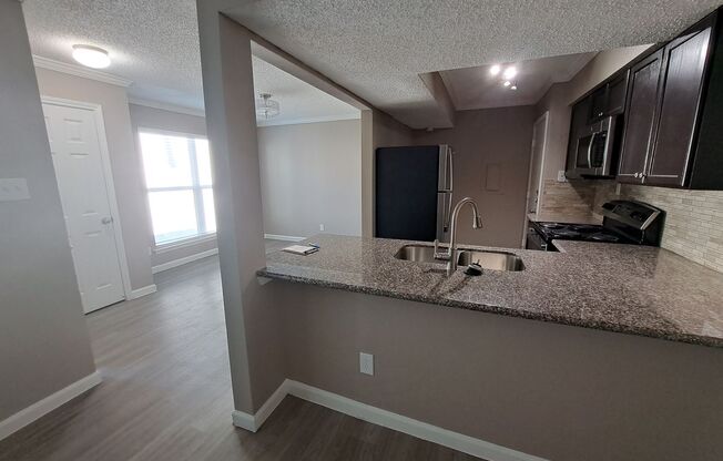 1 bed, 1 bath, 730 sqft, $1,050, Unit 2122