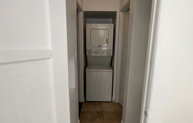 6719-21 Wunderlin Ave