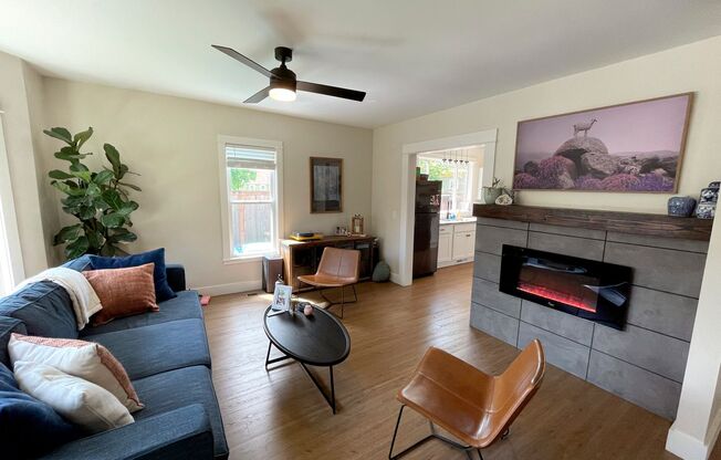 Modern Farmhouse in St Johns with Central A/C, Large Patio, Pet Friendly!