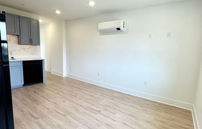 1 bed, 1 bath, 487 sqft, $1,095, Unit 307