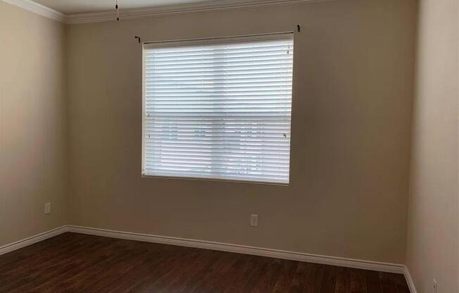 1100 W Trinity Mills Rd