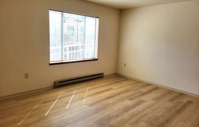 2 beds, 1 bath, 684 sqft, $2,150, Unit 106