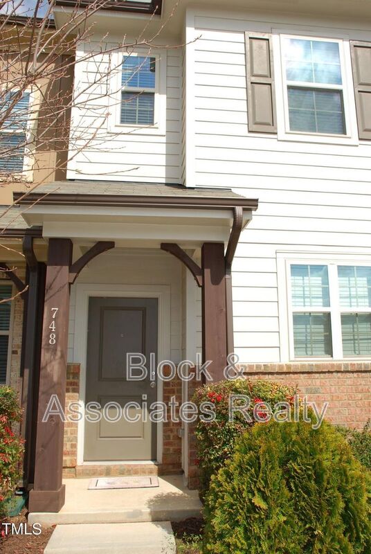 748 WICKHAM RDG RD