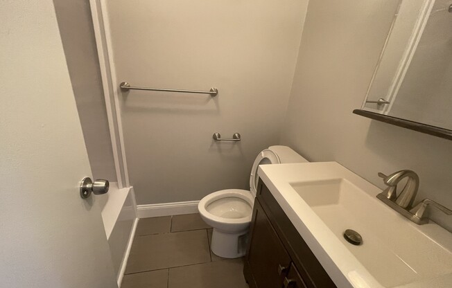 2 beds, 2 baths, 1,100 sqft, $3,980, Unit 9