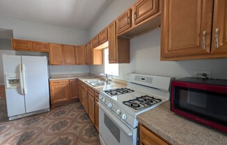 1424 N Maplewood Ave 2F