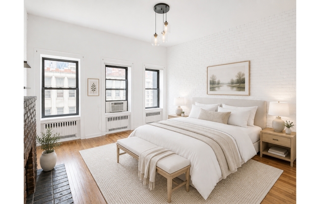 314 W 52 ST