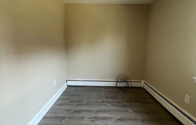 Studio, 1 bath, 450 sqft, $1,450