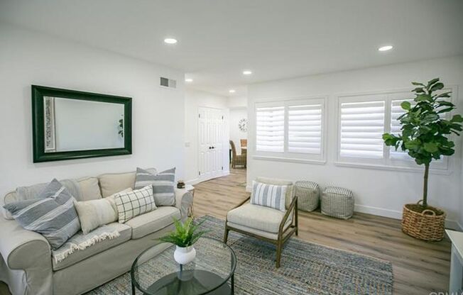 Beautifully Remodeled Single-Story Condo in Rancho Yorba – Available for 12-Month Lease