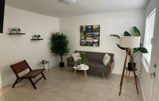 2 beds, 1 bath, 628 sqft, $2,300, Unit 01