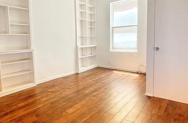 154 E 28 ST