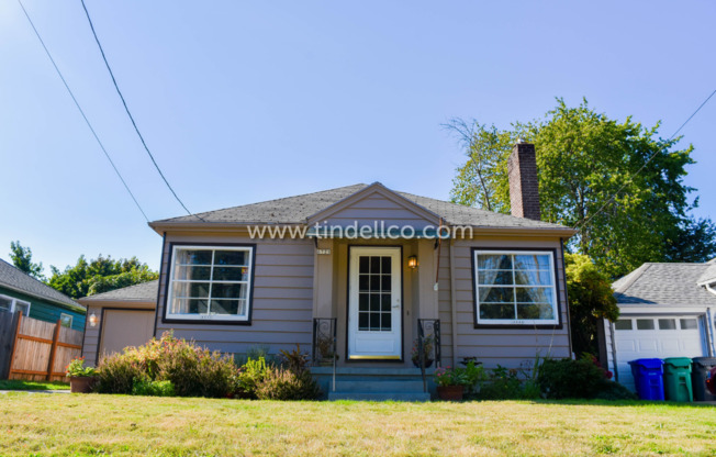 3 beds, 2 baths, $2,795