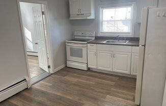 2 beds, 1 bath, $1,400, Unit Unit 1R