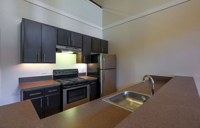 1 bed, 1 bath, 875 sqft, $1,850