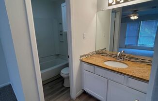 2 beds, 2 baths, 1,100 sqft, $1,550