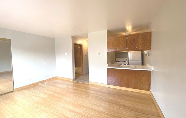 1620 Marshall