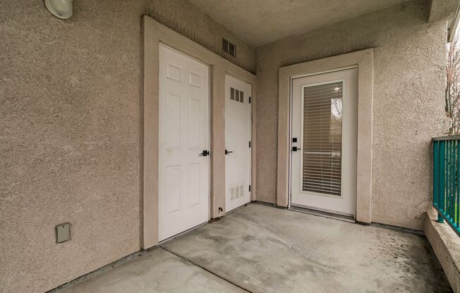 3 beds, 2 baths, 1,272 sqft, $2,125, Unit 231