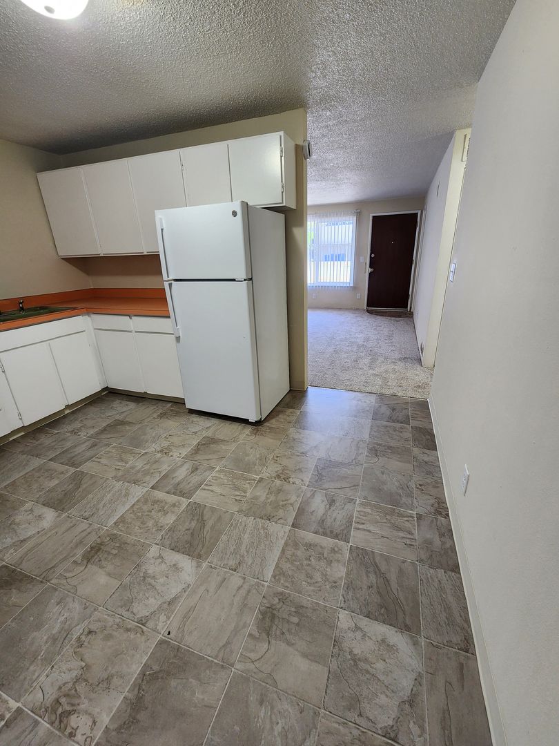 Downtown 2BR/1BA