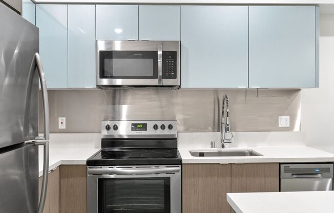 1 bed, 1 bath, 487 sqft, $1,975, Unit 311