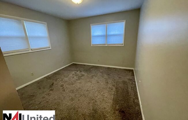 2 beds, 1 bath, $1,100, Unit Apt C