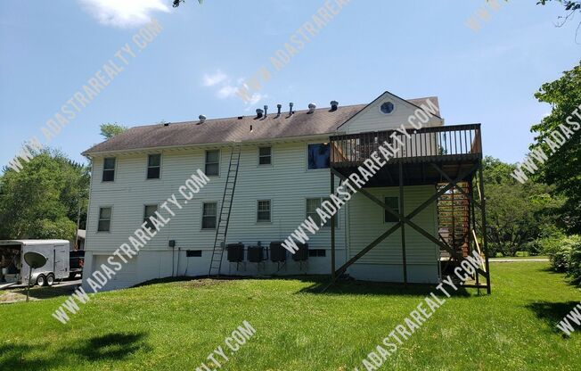 9816 E 67th Terrace, Raytown, MO 64133