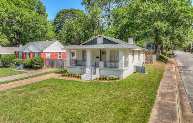 Freshly renovated 3 bed 2 bath home near The University of Memphis