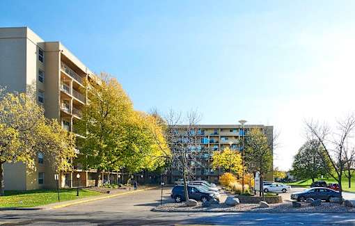 Reserved Parking at Knollwood Towers West Apartments, Hopkins, 55343